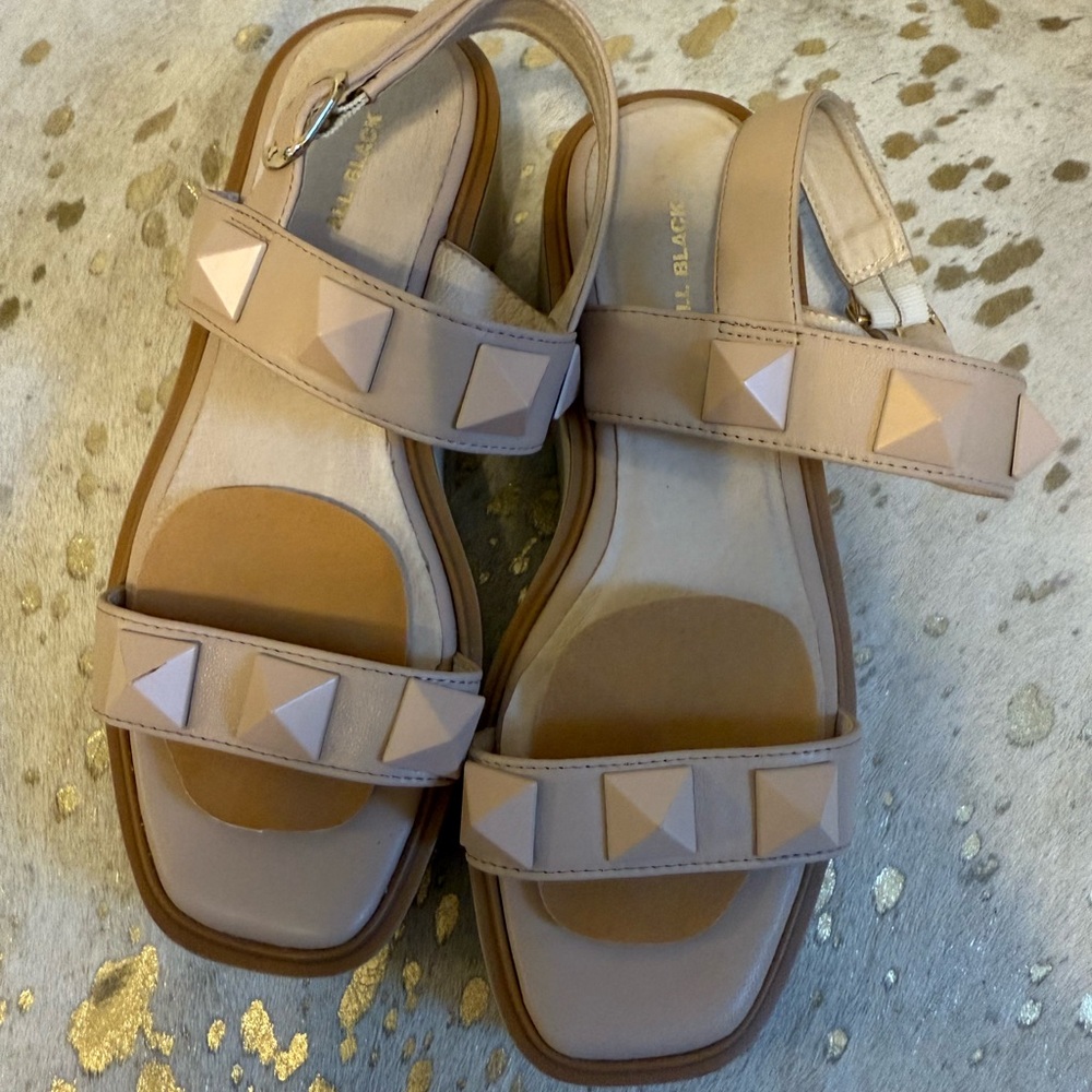 Women’s All Black - Pyramid Stud Flatform Sandal